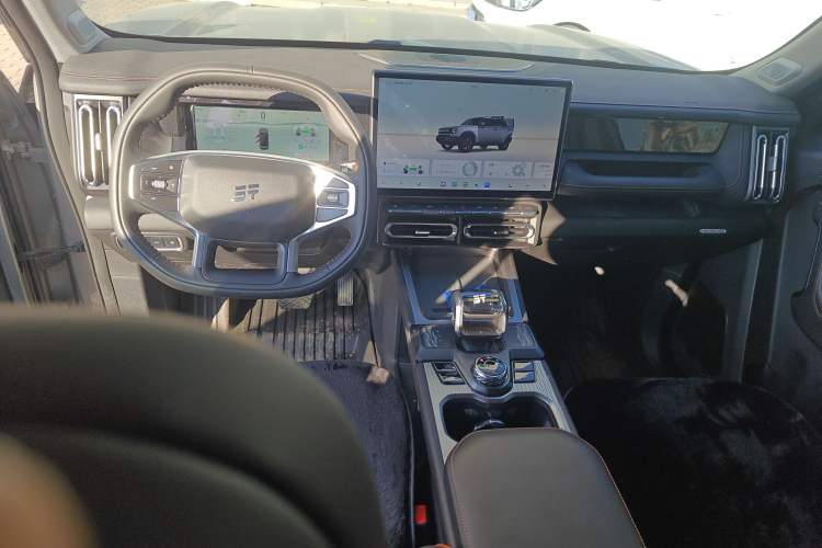 Used JETOUR Shanhai T1 2025 Model 150km Exploration Center Console