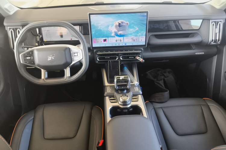 Used JETOUR Shanhai T1 2025 Model 220km XWD Conquest Center Console