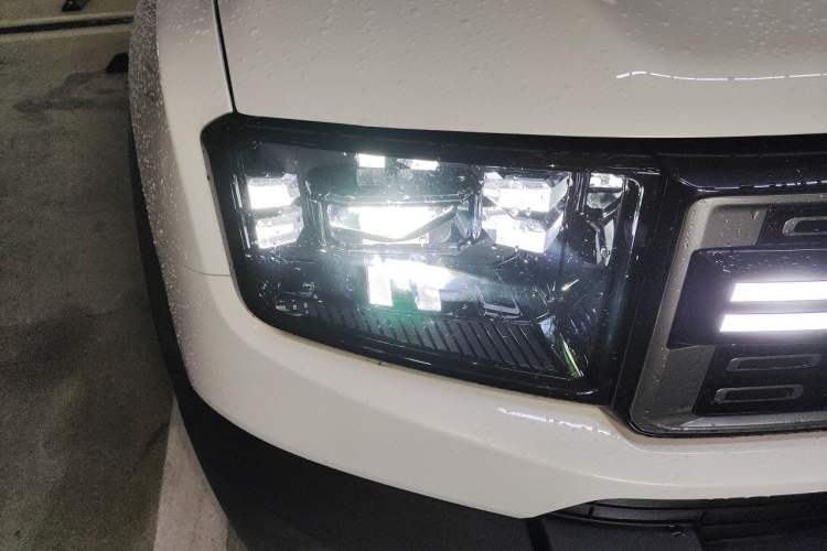 Used JETOUR Shanhai T1 2025 Model 226km Crossroad Right Front Headlight
