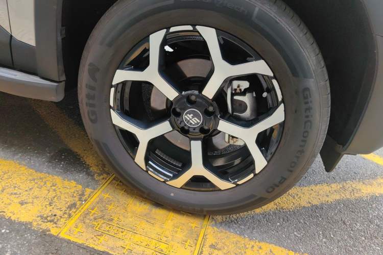 Used JETOUR Shanhai T1 2025 Model 220km XWD Conquest Right Front Wheel Hub