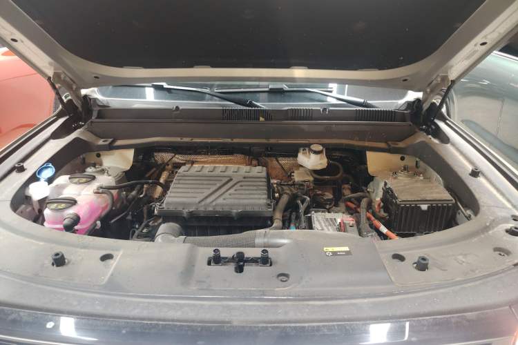 Used JETOUR Shanhai T1 2025 150 km Heading South Engine Bay