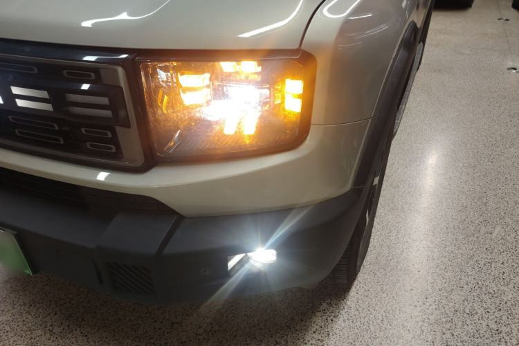Used JETOUR Shanhai T1 2025 150 km Heading South Left Front Headlight
