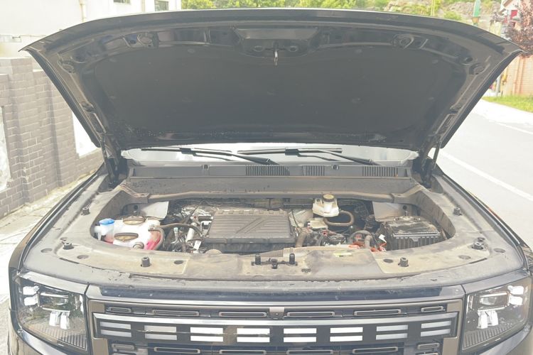 Used JETOUR Shanhai T1 2025 150 km Heading South Engine Bay