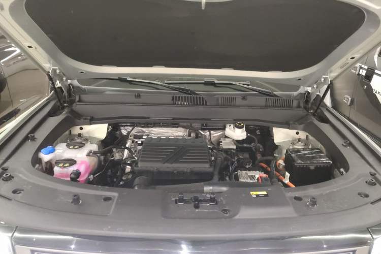Used JETOUR Shanhai T1 2025 150 km Heading South Engine Bay
