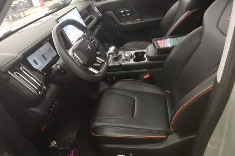 Used JETOUR Shanhai T1 2025 150 km Heading South Left Front Seat