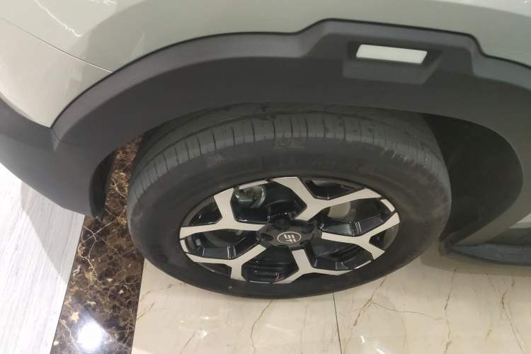 Used JETOUR Shanhai T1 2025 150 km Heading South Left Front Wheel Hub