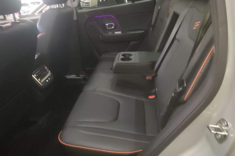 Used JETOUR Shanhai T1 2025 150 km Heading South Left Rear Seat