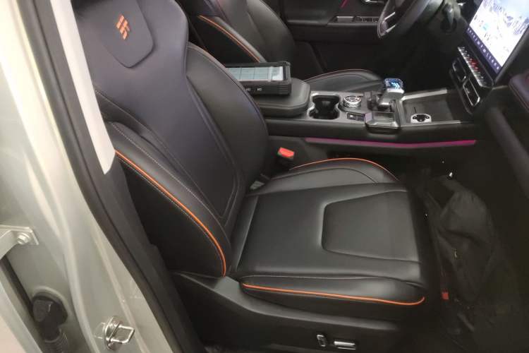 Used JETOUR Shanhai T1 2025 150 km Heading South Right Front Seat