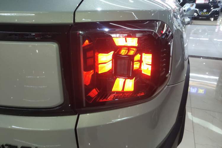 Used JETOUR Shanhai T1 2025 150 km Heading South Right Rear Taillight