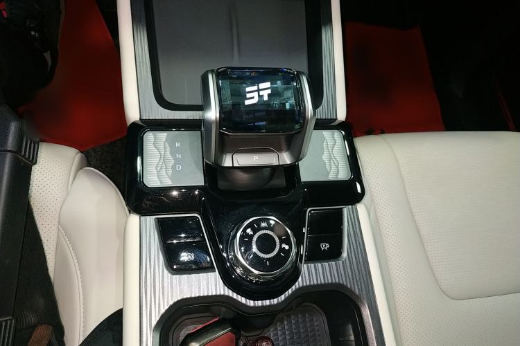 Used JETOUR Shanhai T1 2025 150 km to the Lake Gear Lever