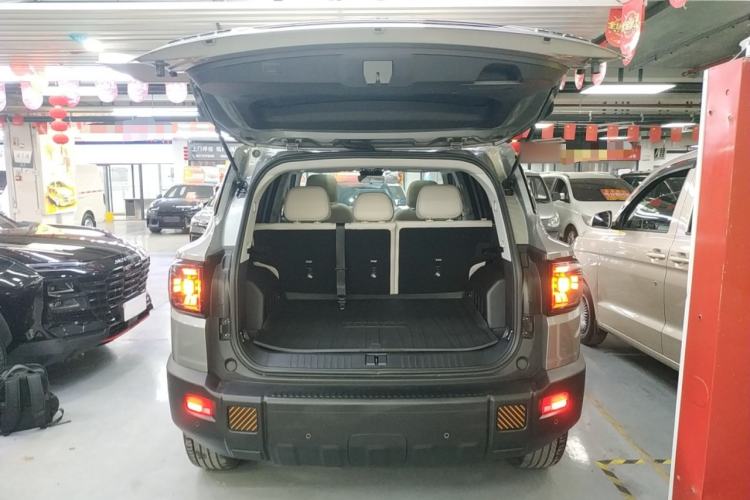 Used JETOUR Shanhai T1 2025 150 km to the Lake Trunk