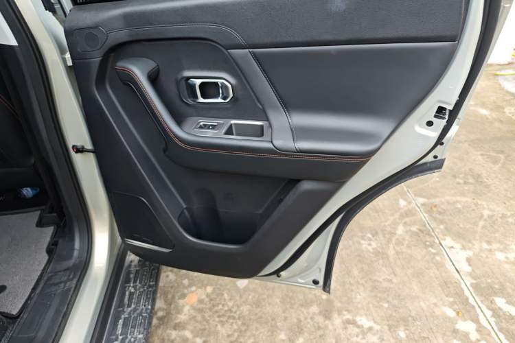 Used JETOUR Shanhai T1 2025 150 km Heading South Right Rear Door Interior