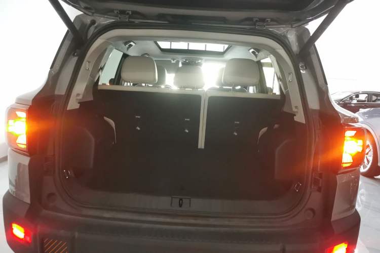 Used JETOUR Shanhai T1 2025 150 km Heading South Trunk