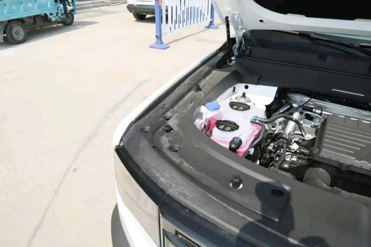 Used JETOUR Shanhai T1 2025 150 km Heading South Engine Bay Right