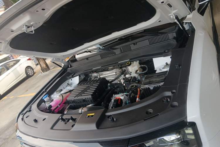 Used JETOUR Shanhai T1 2025 150 km Heading South Engine Bay