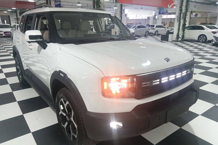 Used JETOUR Shanhai T1 2025 150 km Heading South Front Right 45 Deg
