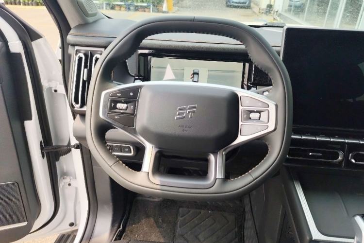Used JETOUR Shanhai T1 2025 150 km to the Lake Interior 2