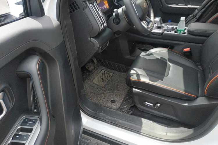 Used JETOUR Shanhai T1 2025 150 km Heading South Interior 3