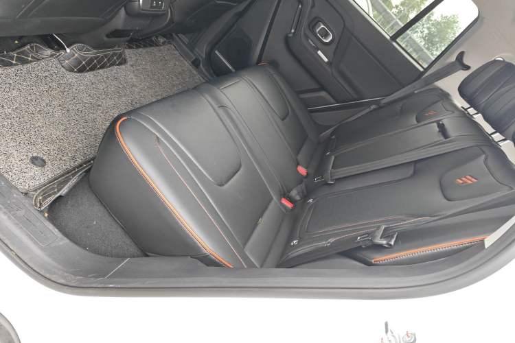 Used JETOUR Shanhai T1 2025 150 km Heading South Interior 4