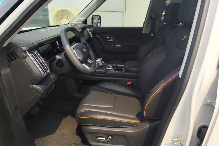 Used JETOUR Shanhai T1 2025 150 km to the Lake Interior 5