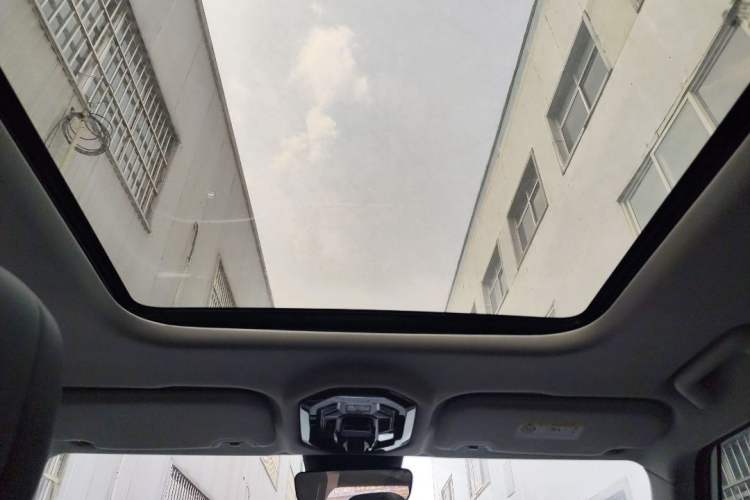 Used JETOUR Shanhai T1 2025 150 km to the Lake Interior 8