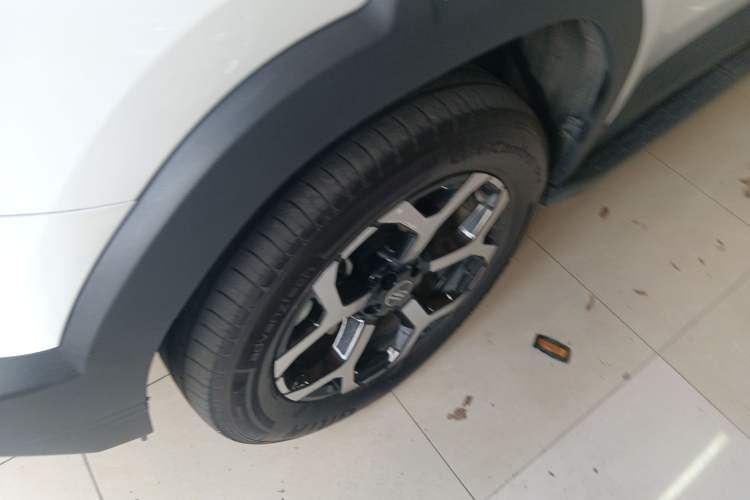 Used JETOUR Shanhai T1 2025 150 km Heading South Left Front Wheel Hub