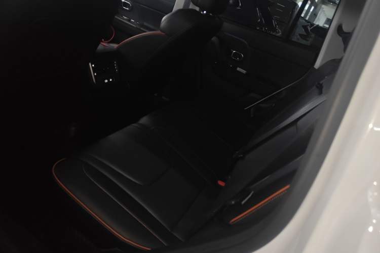 Used JETOUR Shanhai T1 2025 150 km Heading South Left Rear Seat