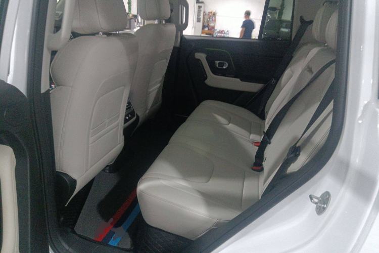 Used JETOUR Shanhai T1 2025 150 km Heading South Left Rear Seat