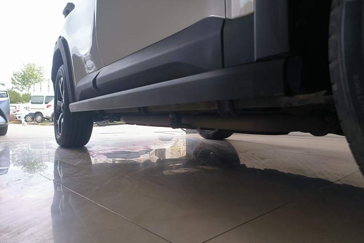 Used JETOUR Shanhai T1 2025 150 km Heading South Right Side Sill