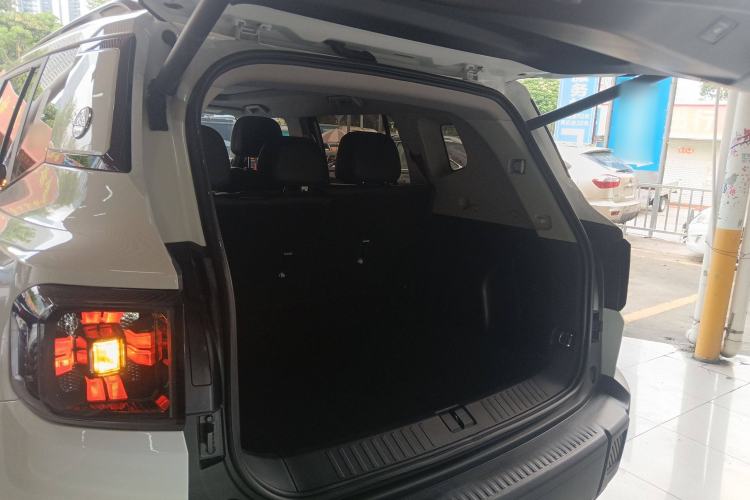 Used JETOUR Shanhai T1 2025 150 km Heading South Trunk
