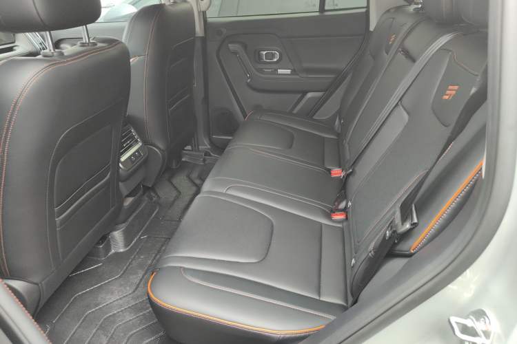 Used JETOUR Shanhai T1 2025 150 km Heading South Interior 4