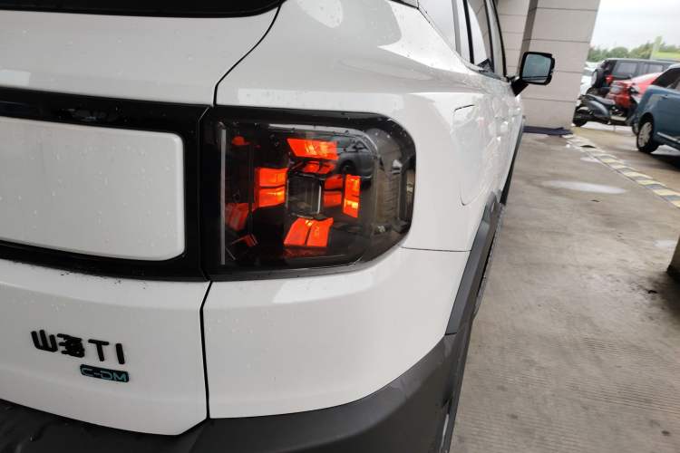 Used JETOUR Shanhai T1 2025 Model 150km Discovery Right Rear Taillight