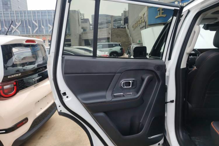 Used JETOUR Shanhai T1 2025 Model 150km Discovery Left Rear Door Interior