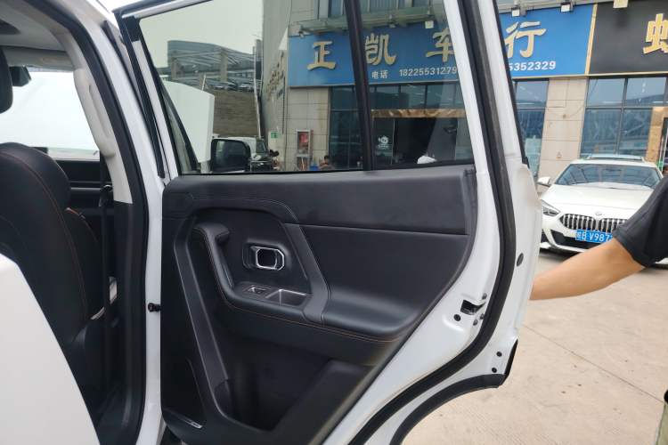 Used JETOUR Shanhai T1 2025 Model 150km Discovery Right Rear Door Interior