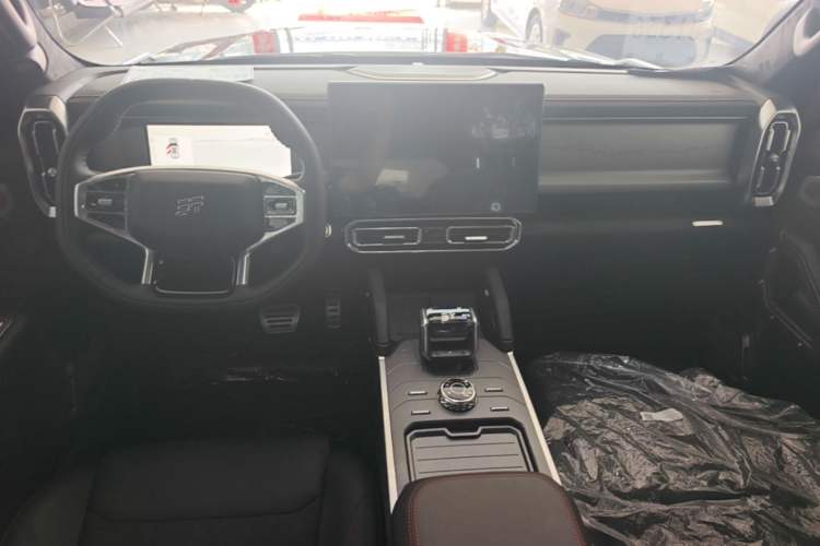 Used JETOUR Shanhai Traveler C-DM 2024 C-DM 208KM Mountain & Wilderness Edition Center Console