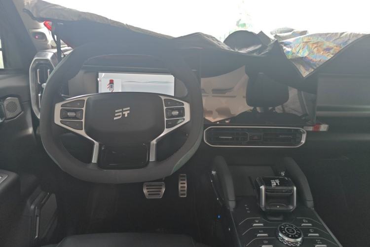 Used JETOUR Shanhai Traveler C-DM 2024 C-DM 206KM Four-Wheel Drive Wilderness Edition Center Console