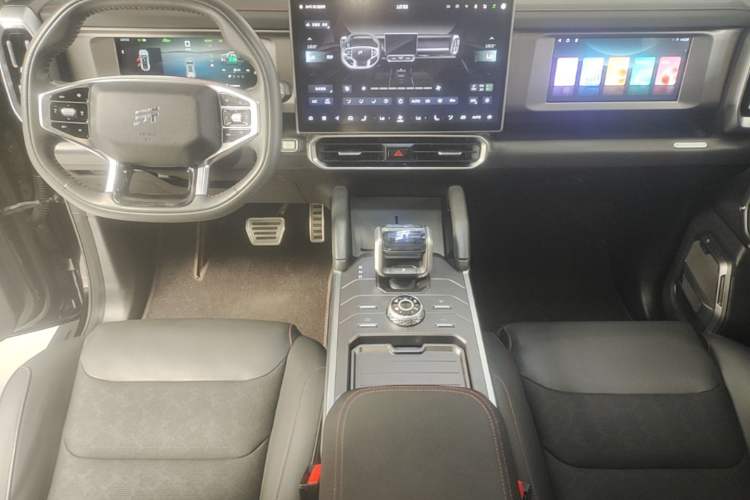 Used JETOUR Shanhai Traveler C-DM 2024 C-DM 208KM Mountain & Wilderness Edition Center Console