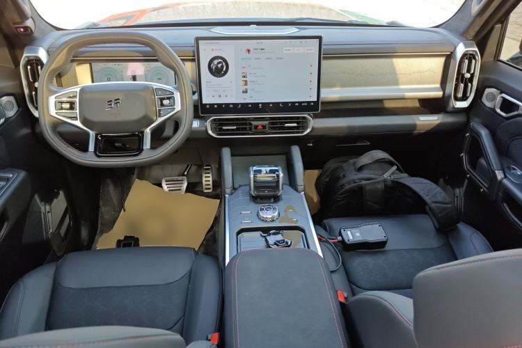 Used JETOUR Shanhai Traveler C-DM 2024 C-DM 208KM Mountain & Wilderness Edition Center Console