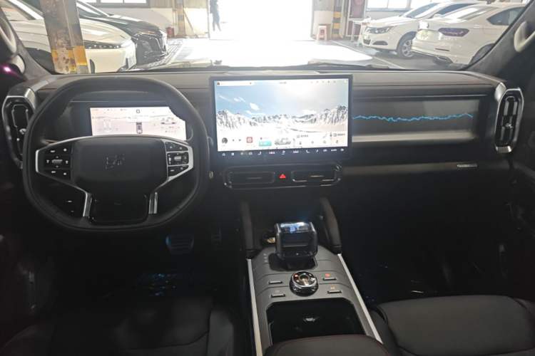 Used JETOUR Shanhai Traveler C-DM 2024 C-DM 208KM Mountain & Wilderness Edition Center Console