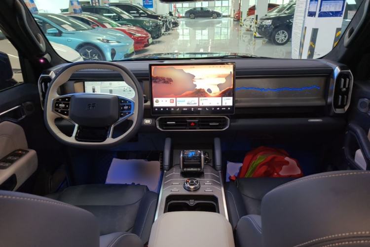 Used JETOUR Shanhai Traveler C-DM 2024 C-DM 208KM Mountain & Wilderness Edition Center Console