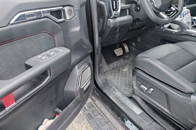 Used JETOUR Shanhai Traveler C-DM 2024 C-DM 206KM Four-Wheel Drive Wilderness Edition Driver Seat