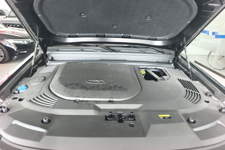 Used JETOUR Shanhai Traveler C-DM 2024 C-DM 208KM Mountain & Wilderness Edition Engine Bay
