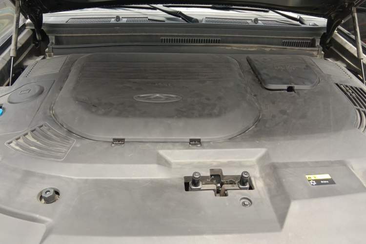 Used JETOUR Shanhai Traveler C-DM 2024 C-DM 208KM Mountain & Wilderness Edition Engine Bay