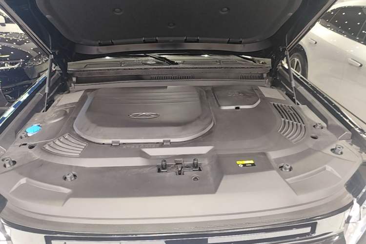 Used JETOUR Shanhai Traveler C-DM 2024 C-DM 129KM Linye Edition Engine Bay