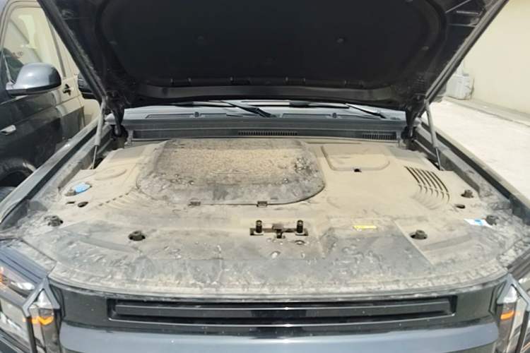 Used JETOUR Shanhai Traveler C-DM 2024 C-DM 208KM Mountain & Wilderness Edition Engine Bay