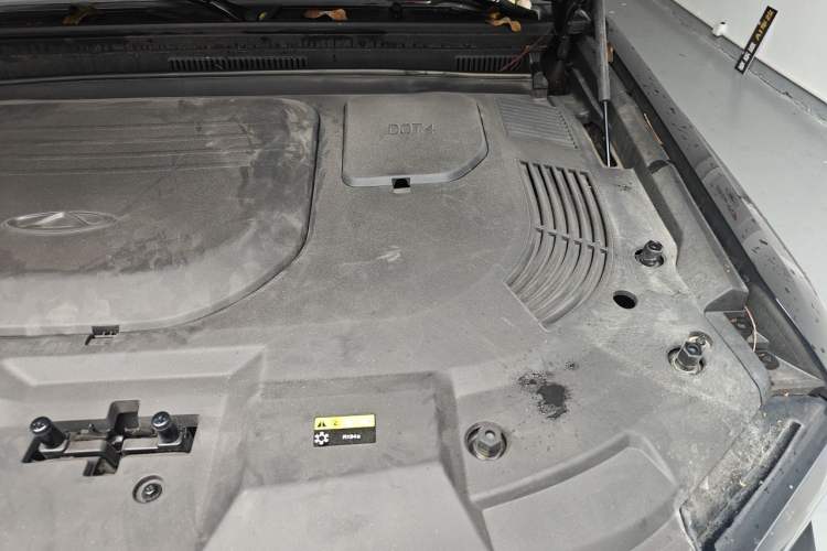Used JETOUR Shanhai Traveler C-DM 2024 C-DM 129KM Linye Edition Engine Bay Left