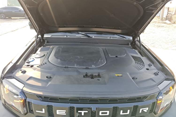 Used JETOUR Shanhai Traveler C-DM 2024 C-DM 208KM Mountain & Wilderness Edition Engine Bay