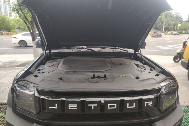 Used JETOUR Shanhai Traveler C-DM 2024 C-DM 208KM Mountain & Wilderness Edition Engine Bay