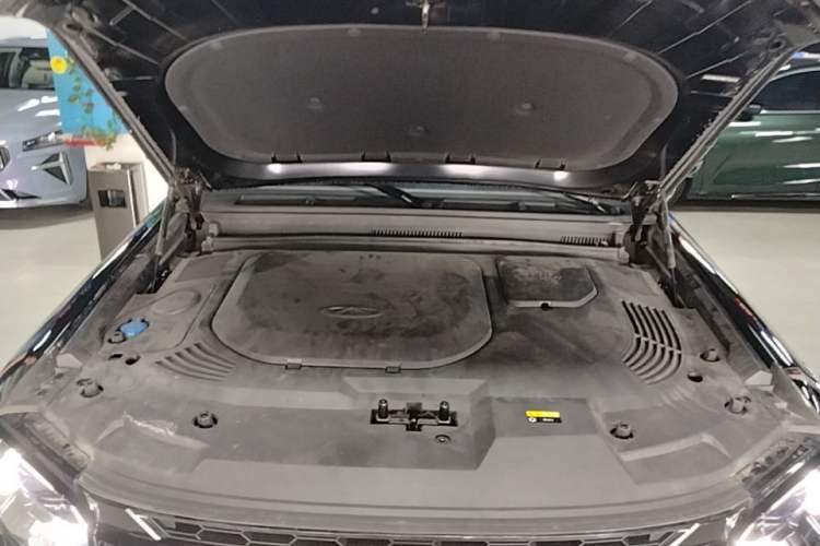 Used JETOUR Shanhai Traveler C-DM 2024 C-DM 129KM Linye Edition Engine Bay