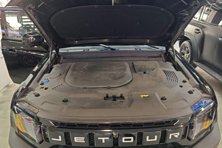 Used JETOUR Shanhai Traveler C-DM 2024 C-DM 206KM Four-Wheel Drive Wilderness Edition Engine Bay